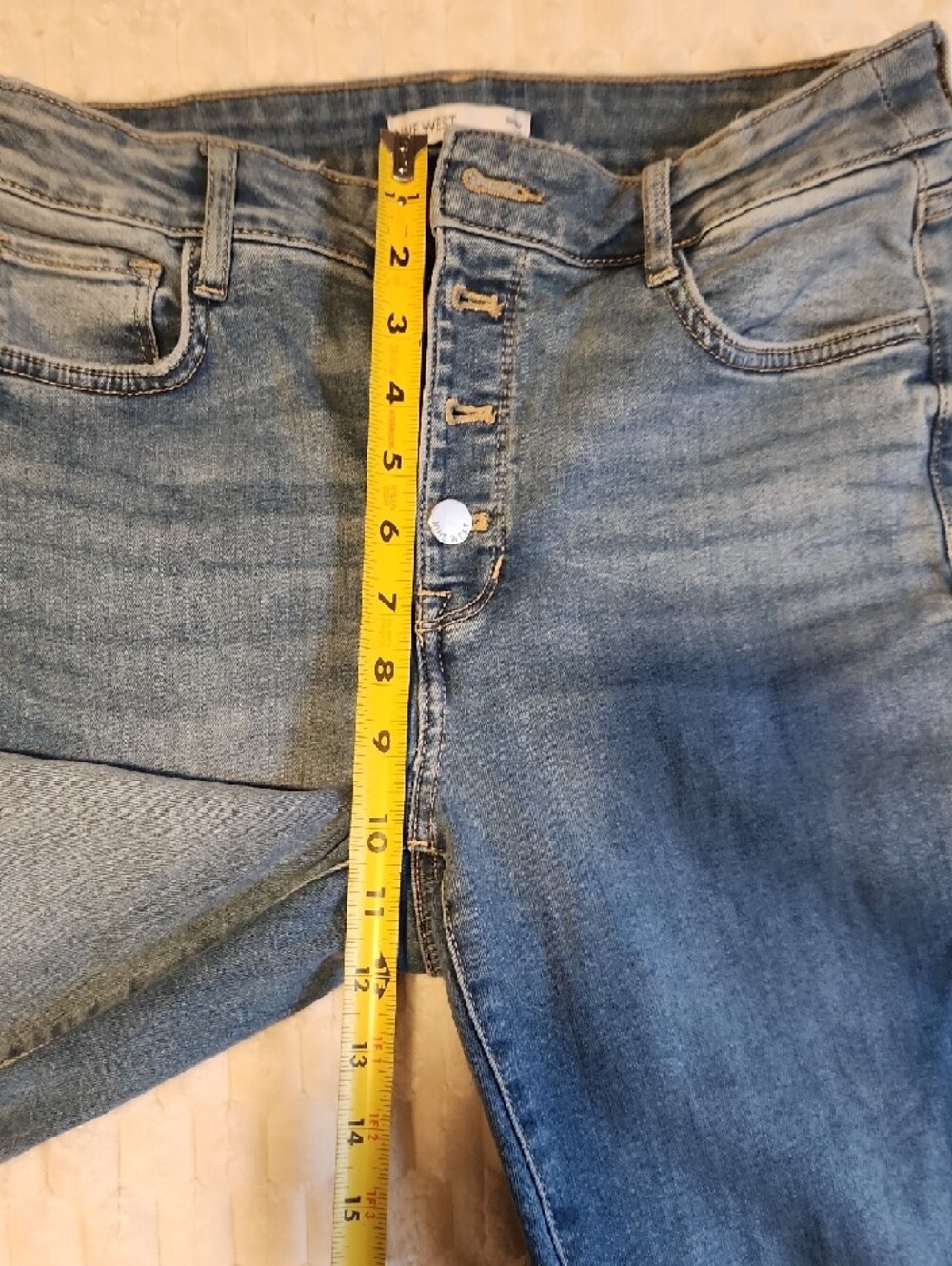 Nine West Women's Light Wash Skinny Jeans - Button Fly - Picture 3 of 7
